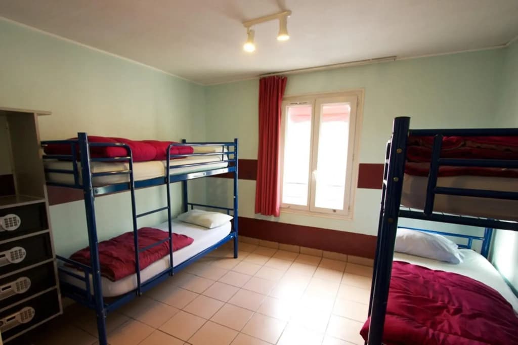 Auberge Internationale des Jeunes - Hostel - Photo 4