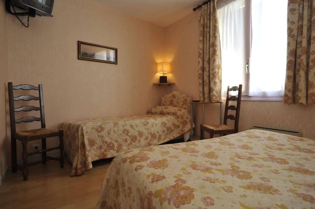 Beaune Hotel - Photo 3