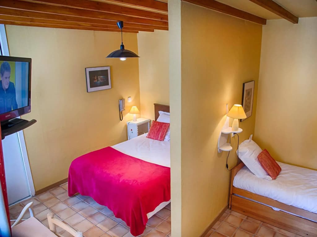 Hostellerie du Lac Bleu - Photo 2