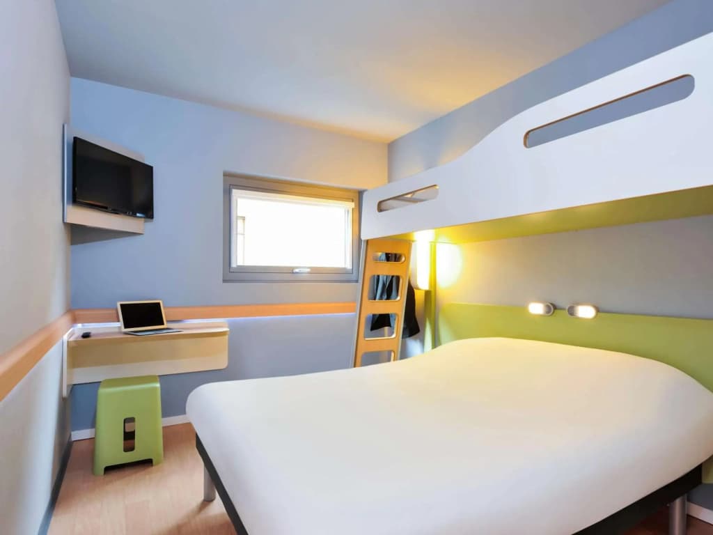 Ibis Budget Lille Gares Vieux-Lille - Photo 2