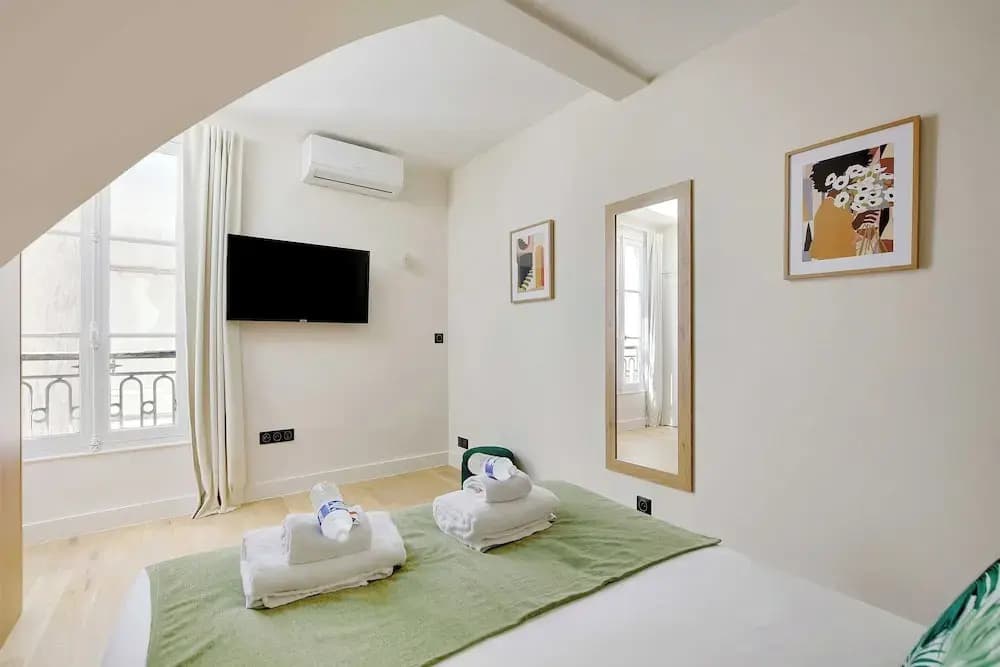 Apt a/c 1br/2p - Saint-lazare/les Champs Elysee - Photo 2