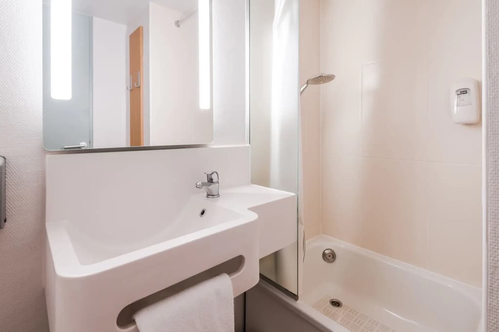 B&B HOTEL Saint-Nazaire Trignac - Miniature 8