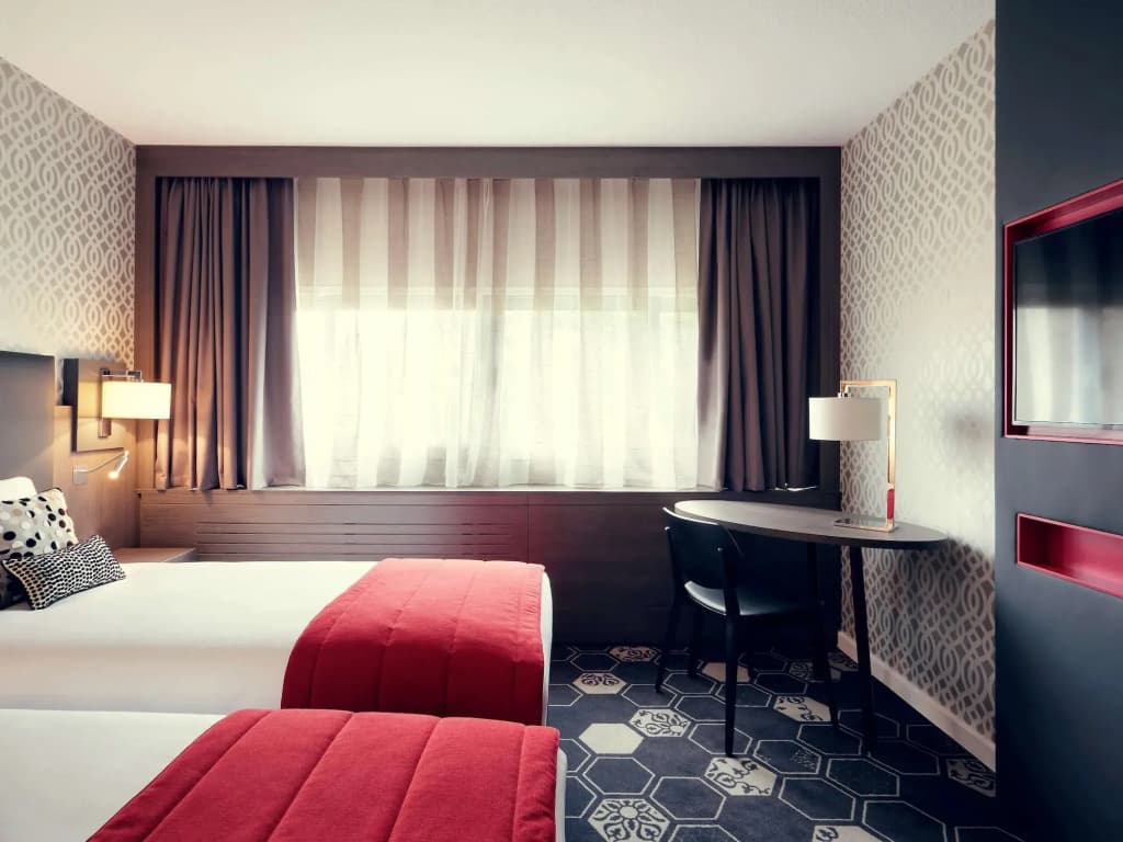 Mercure Orange - Photo 1