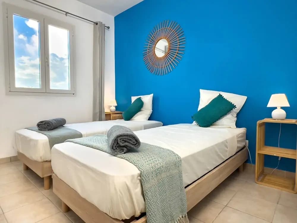 Crystal Beach Suite - Photo 1