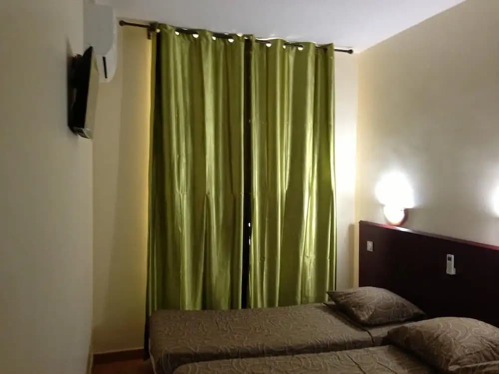 Hôtel Victory - Photo 5