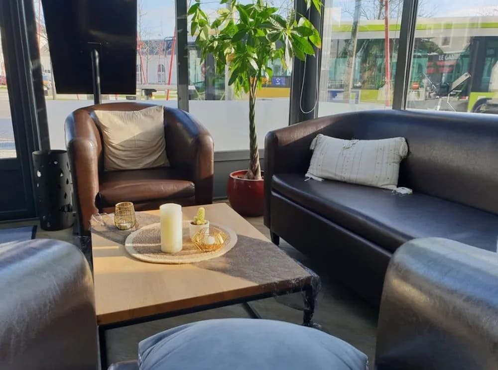 Hôtel de la Gare - Photo 2