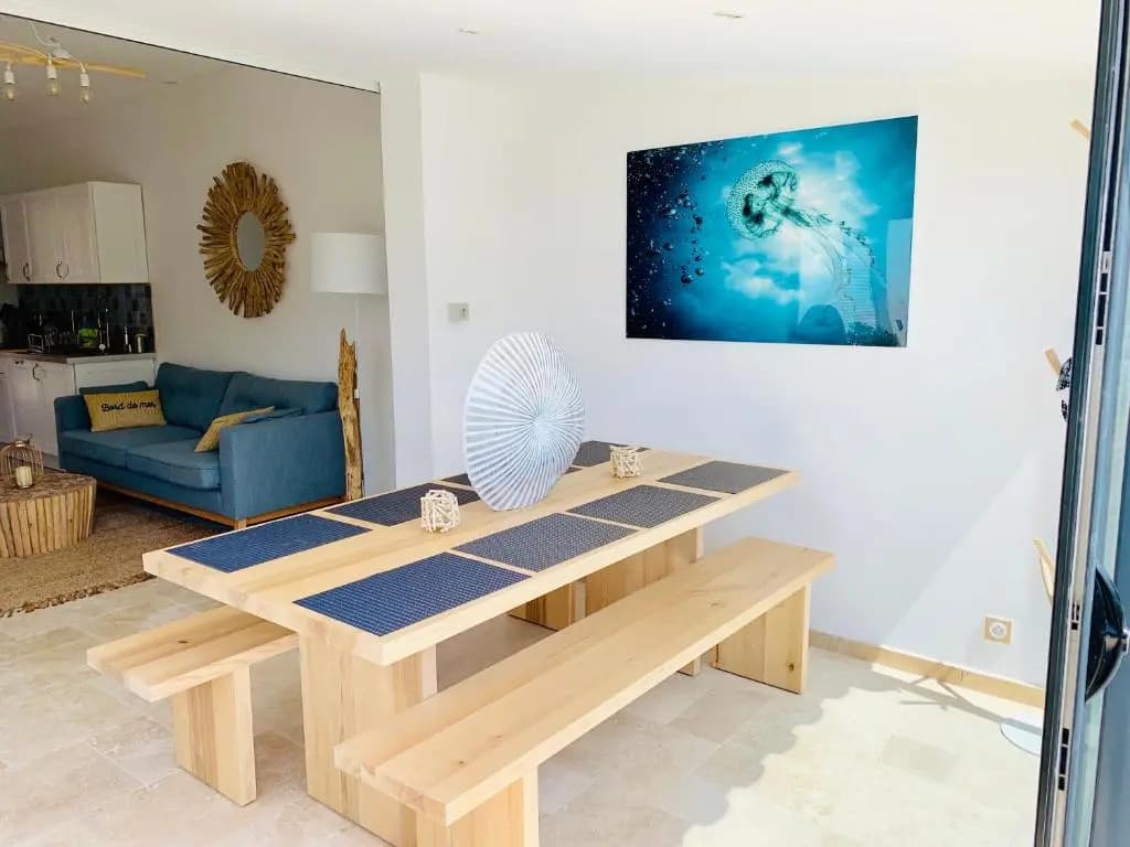 Maison en front de mer sur la plage de portissol - Photo 3