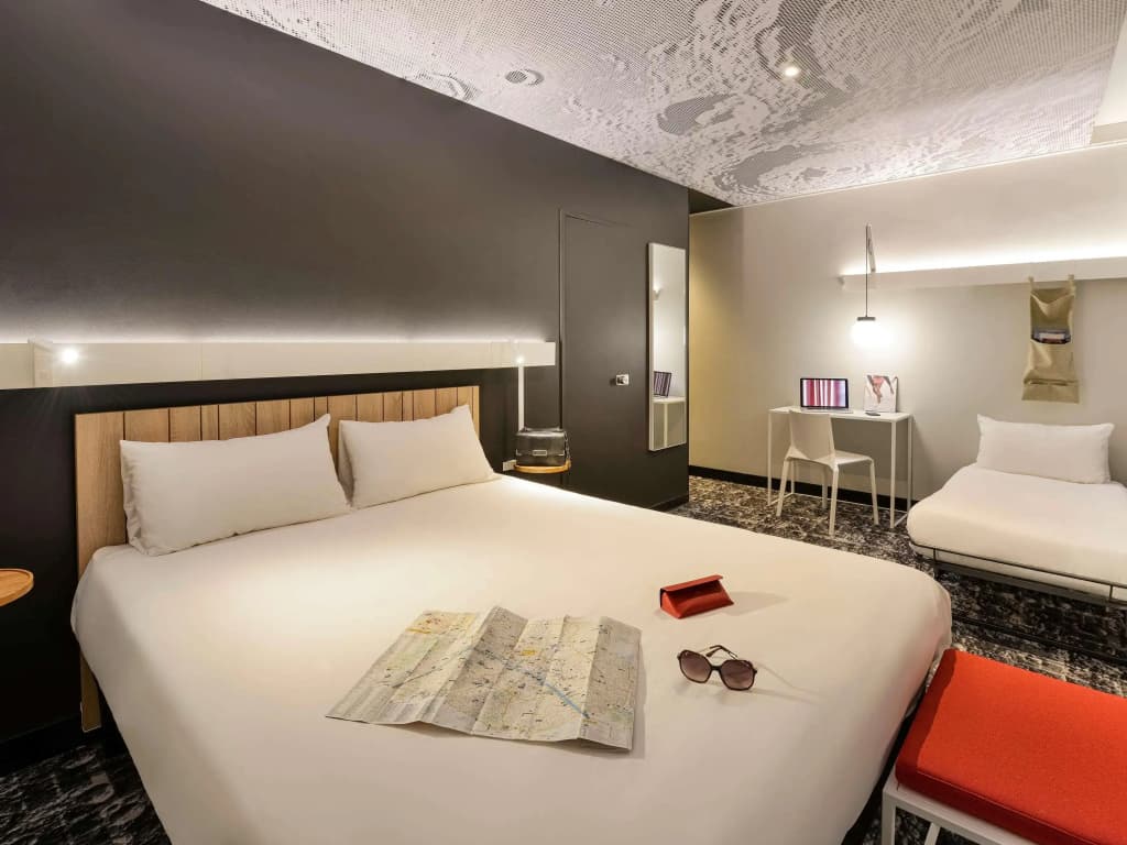 ibis Paris Gare de l'Est 10ème - Photo 3