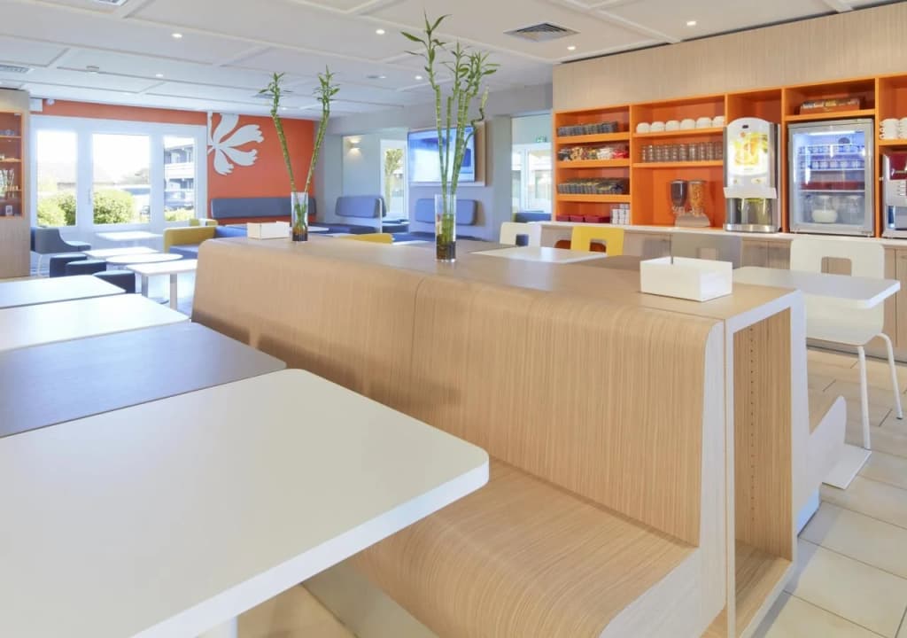 Première Classe Poitiers Futuroscope – Chasseneuil - Photo 2