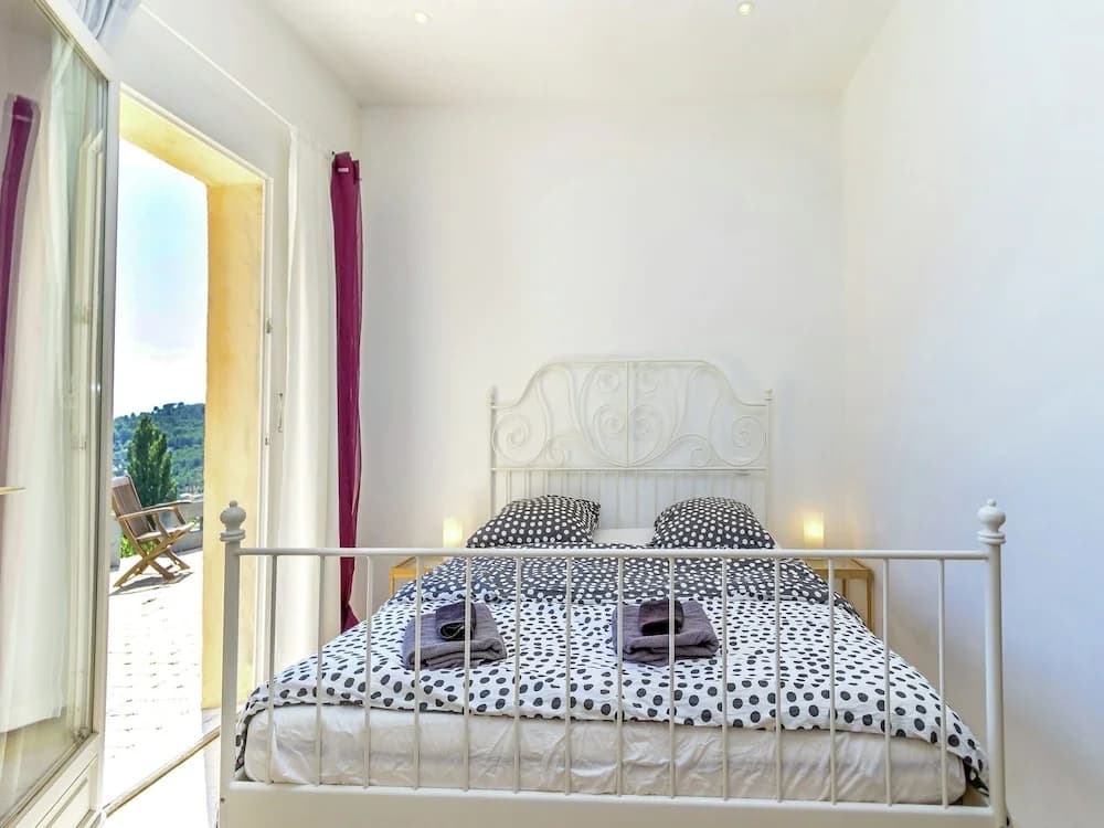 Quirky Villa in Contignac with a Private Pool - Photo 5