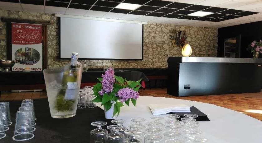 Logis Hôtel Restaurant Le Pardaillan - Photo 2