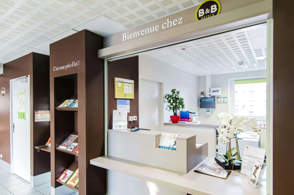 B&B HOTEL Limoges Gare - Photo 1