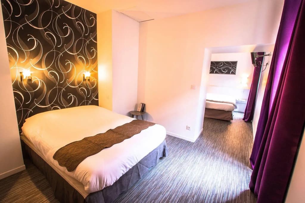 Theatre Hotel - Photo 5