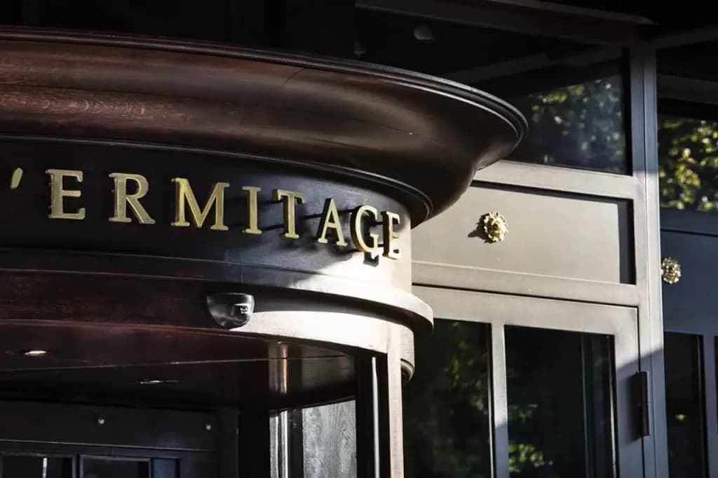 Hôtel Ermitage - Photo 1