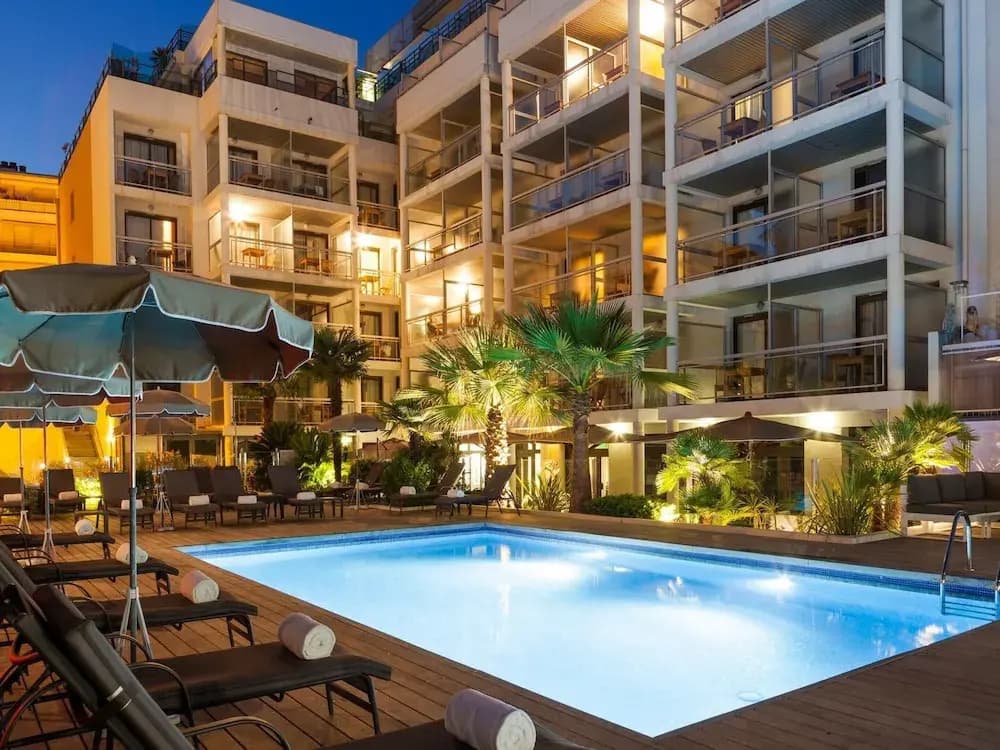 Superior Apartment in Cannes With Terrace - Photo 4
