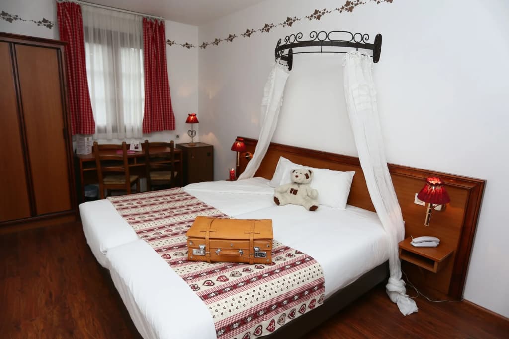 The Originals Boutique, Hôtel La Ferme du Pape, Eguisheim - Miniature 7