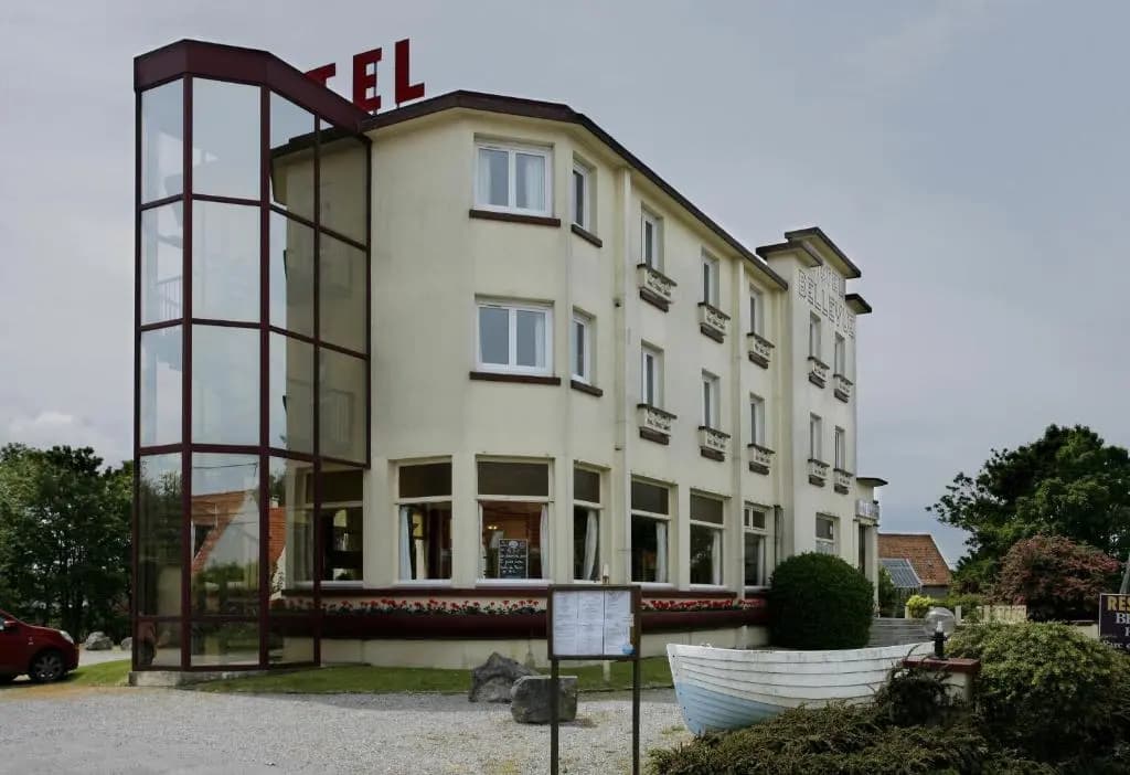Hotel Le Bellevue - Photo 1