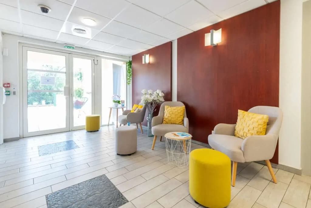Comfort Aparthotel Cannes Mandelieu - Miniature 8