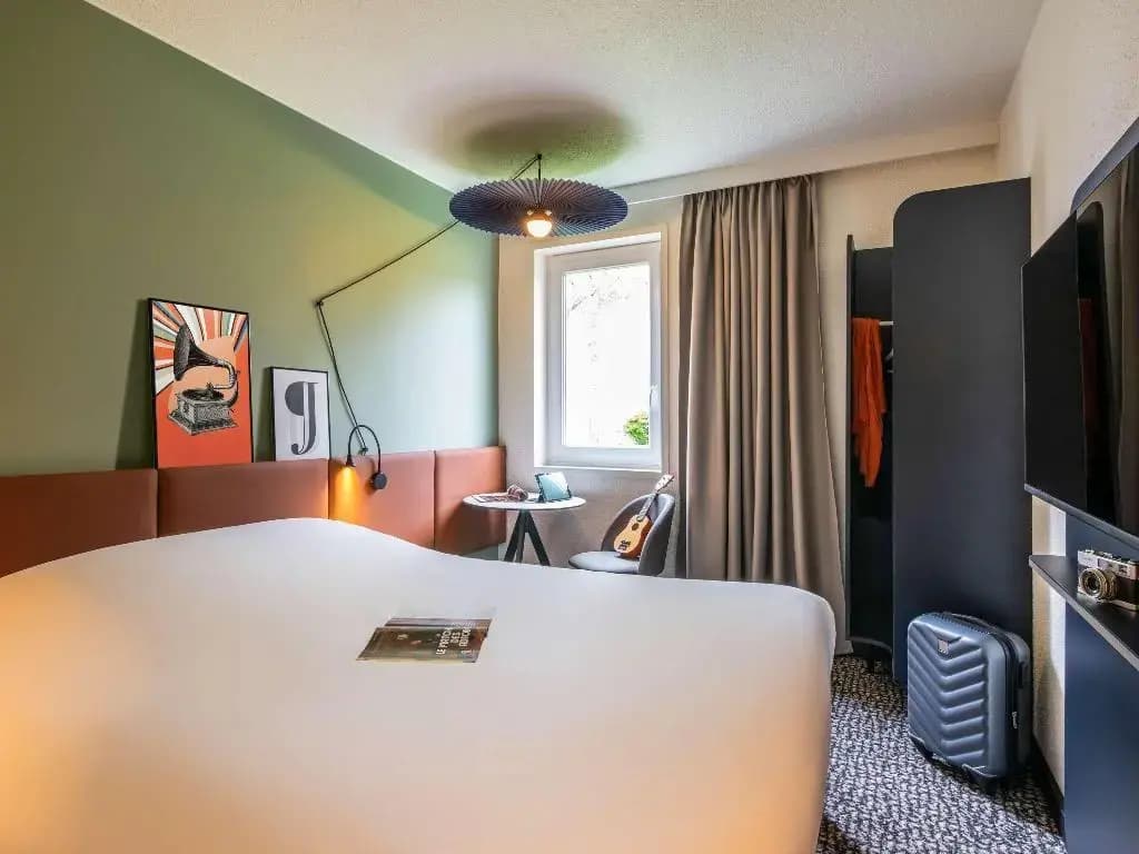 ibis Nuits Saint Georges - Miniature 6