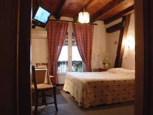 Les Hirondelles - Photo 2