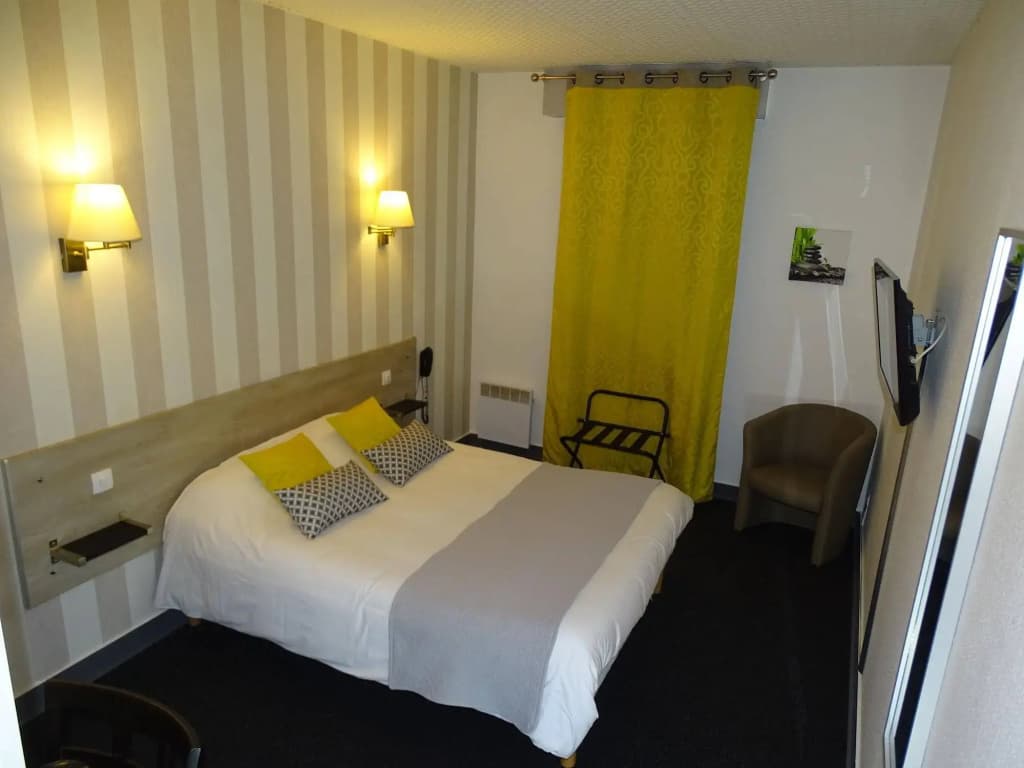 Sure Hotel by Best Western Angouleme - Photo 5