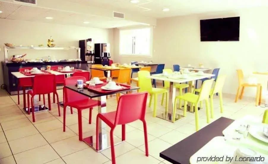 Lagrange Aparthotel Toulouse Saint-Michel - Photo 5