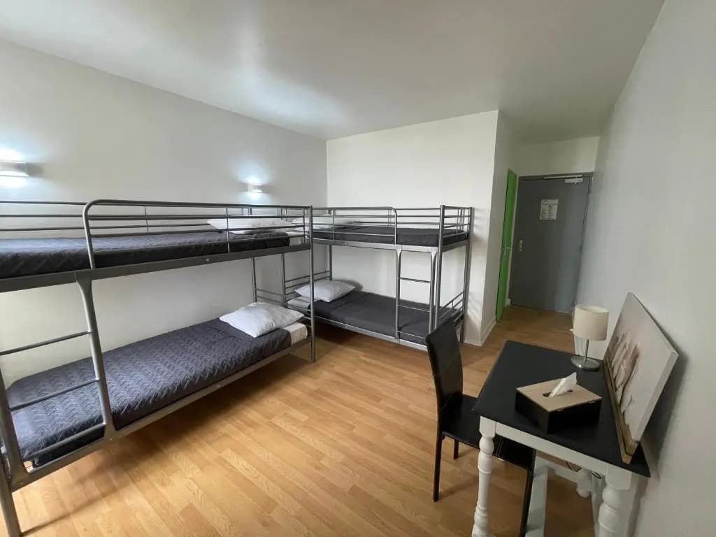Hotel Les 4 Chenes (Adults Only) - Photo 2