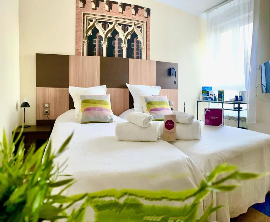 Hotel Kyriad Vichy Spa Cinq Mondes - Photo 4