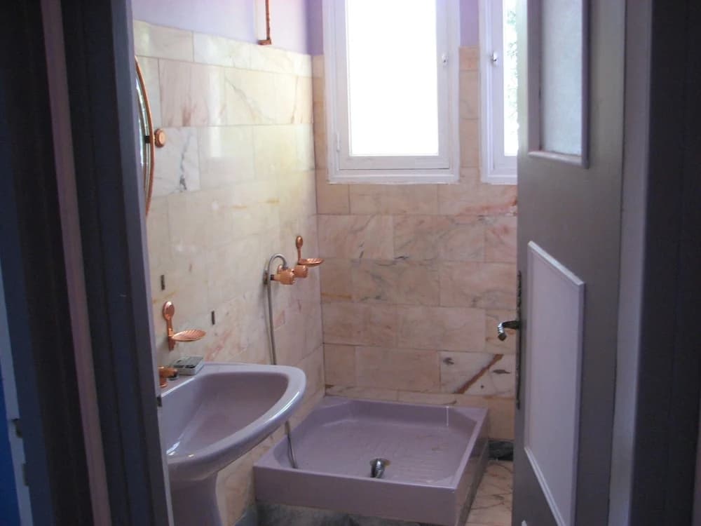 Spacious Holiday Home in Tours-en-Vimeu with Garden - Miniature 7