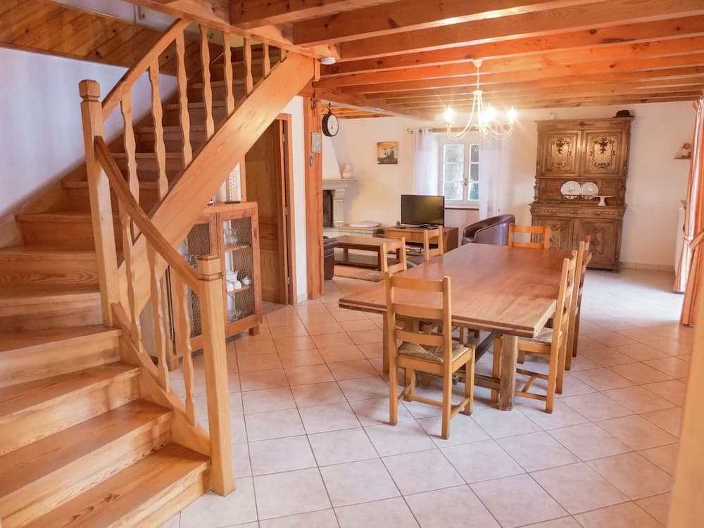 Beautiful Holiday Home in Saugues near Forest - Miniature 7
