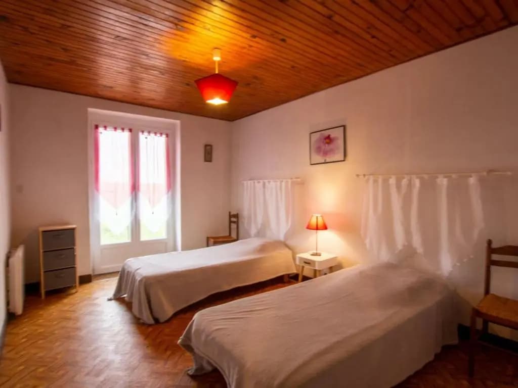Gite Génis, 3 pièces, 4 personnes - FR-1-616-13 - Photo 2