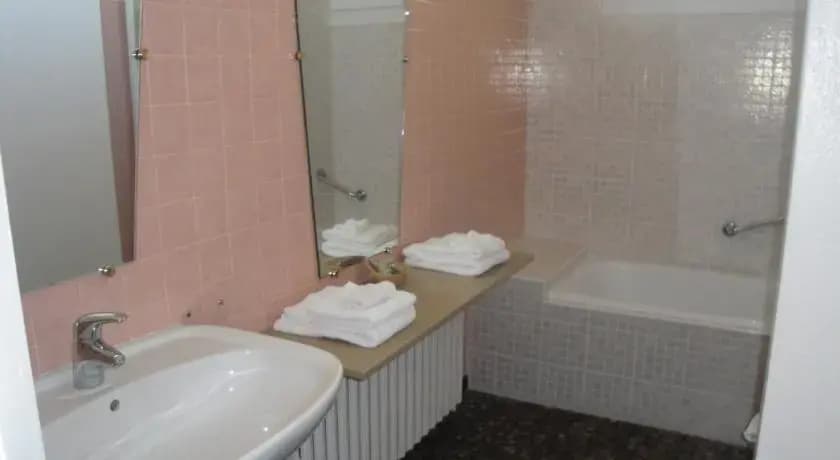 Hôtel La Caravelle - Photo 3