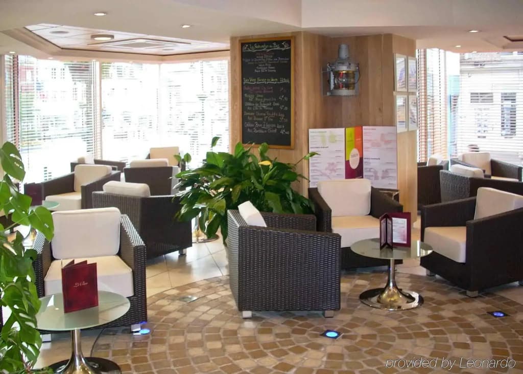 Hôtel Mercure Abbeville Centre - Porte de La Baie de Somme - Photo 2