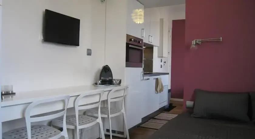 At Home in Paris - Photo 4