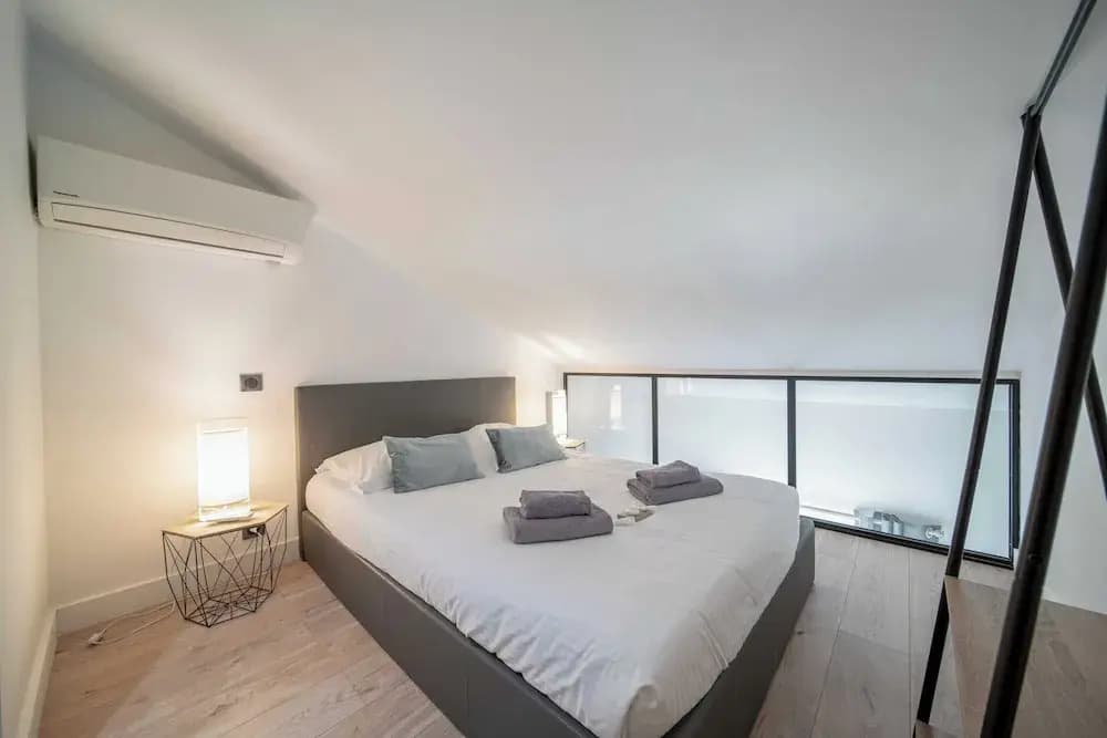 Charming Apartment 100m From the Old Port - Photo 1