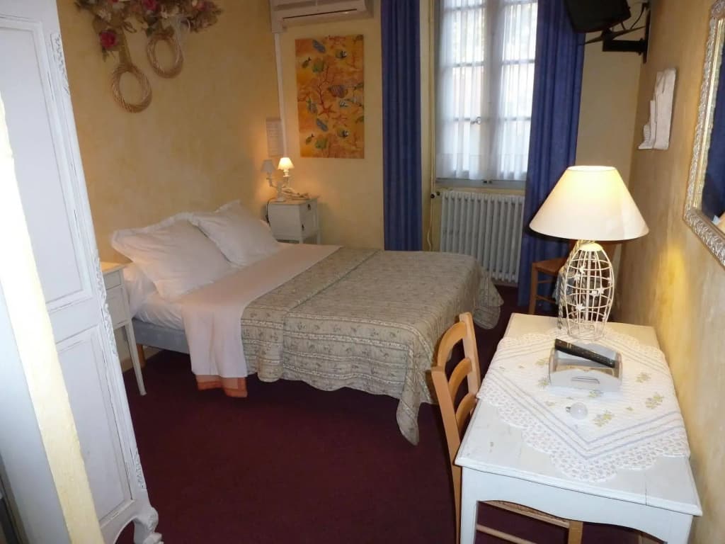 Hôtel Saint Jean - Photo 4