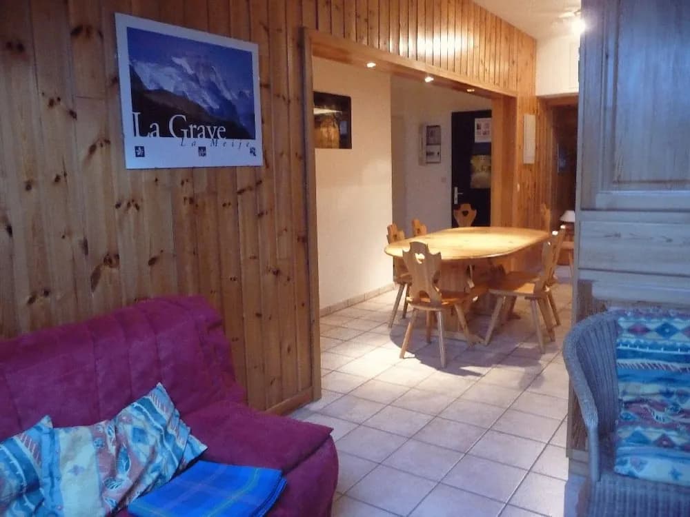 Les Enfetchores - Photo 2
