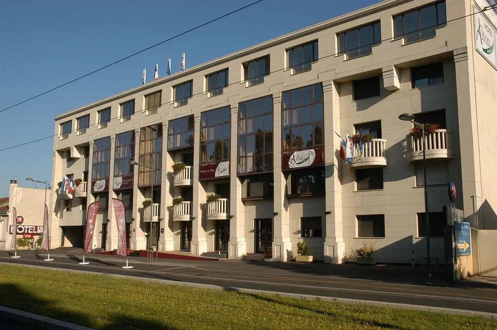 Inter-Hotel Bordeaux Mériadeck Alton - Photo 1