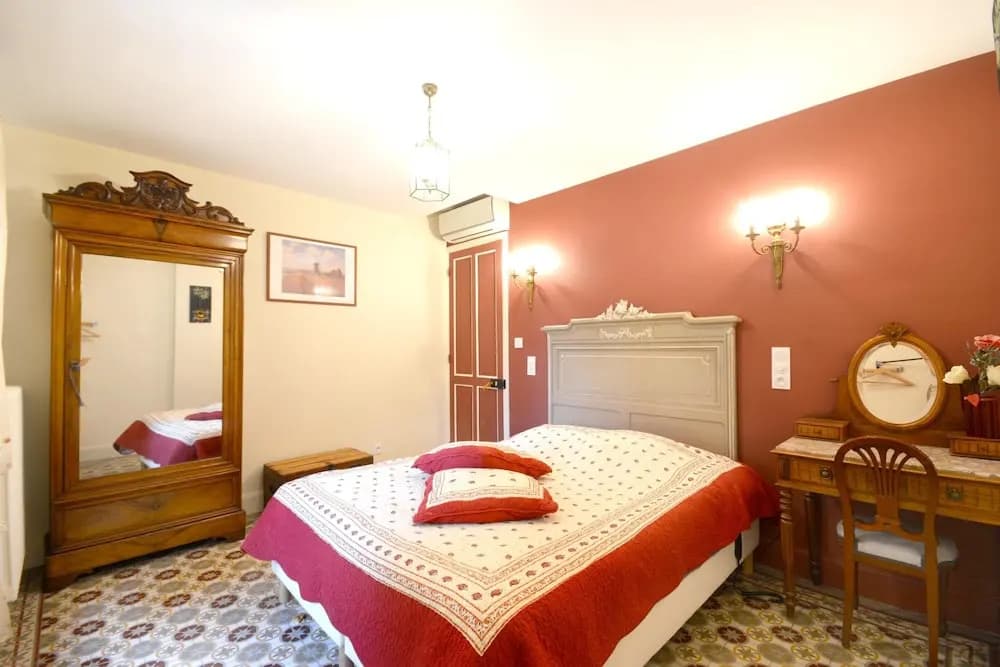House With 2 Bedrooms In Le Thor With Furnished Garden And Wifi - Miniature 6