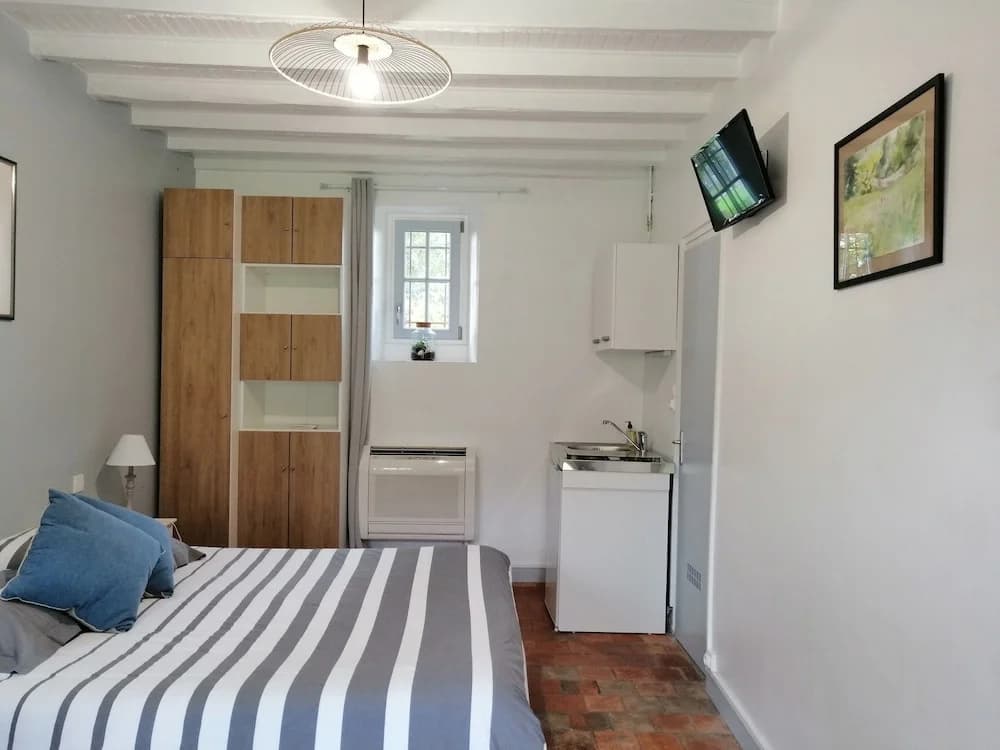 Chambres d'hotes La Petite Charnasserie - Photo 2