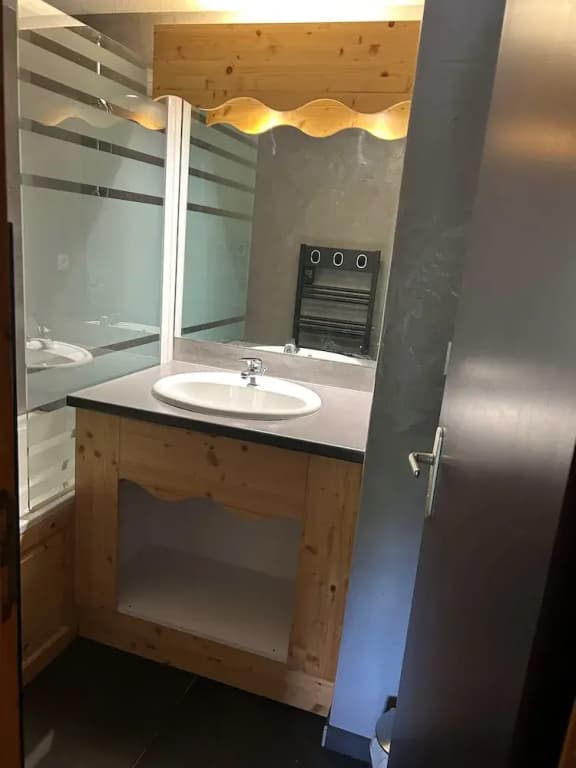 Apartment in Modane With Ski Slope Access - Miniature 8