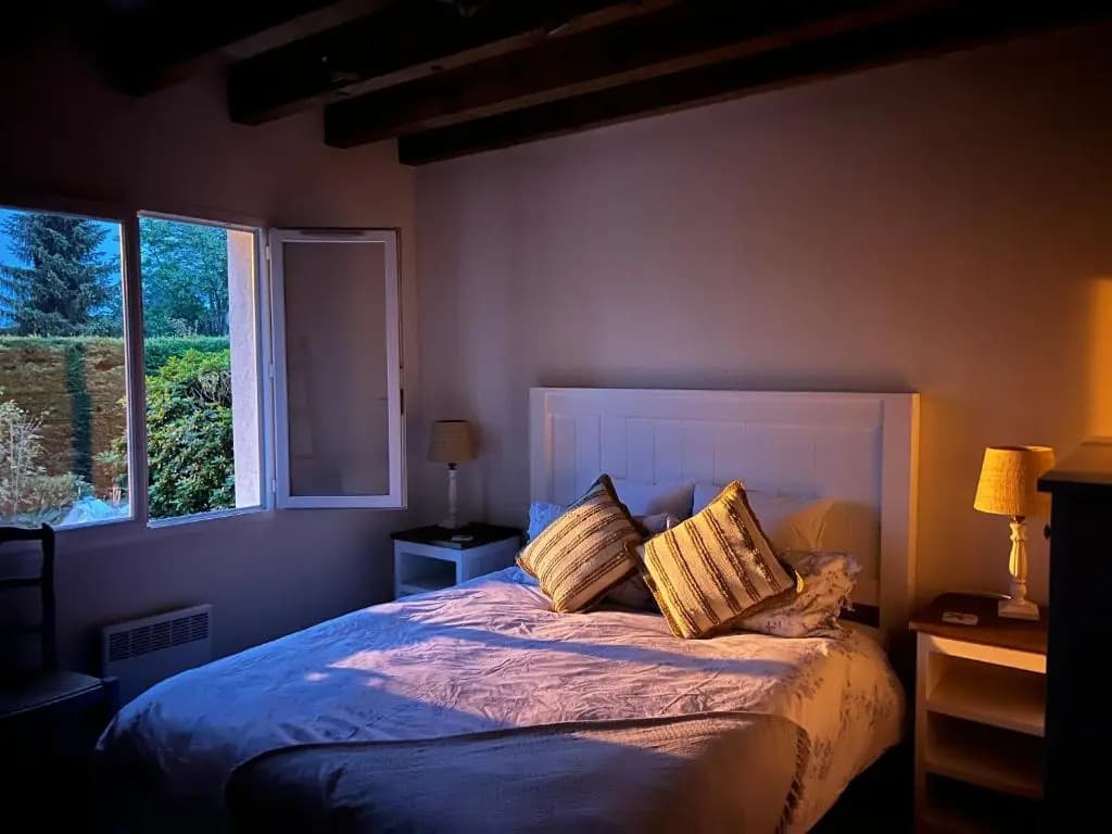 Charming villa, tranquillity by the forest - Photo 1