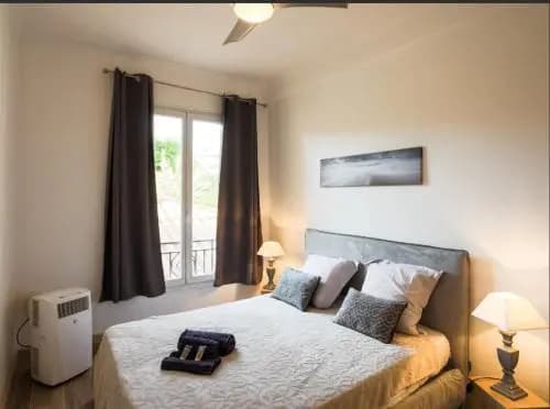 Stylish White and Red Apartments - Photo 5