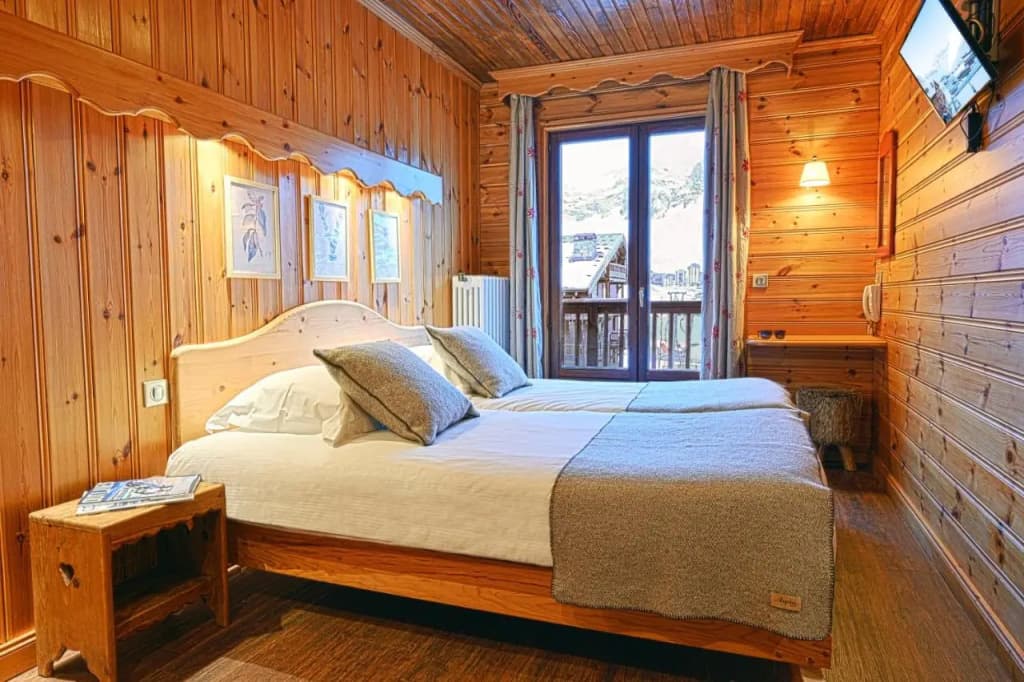 Hotel lArbina - Miniature 6