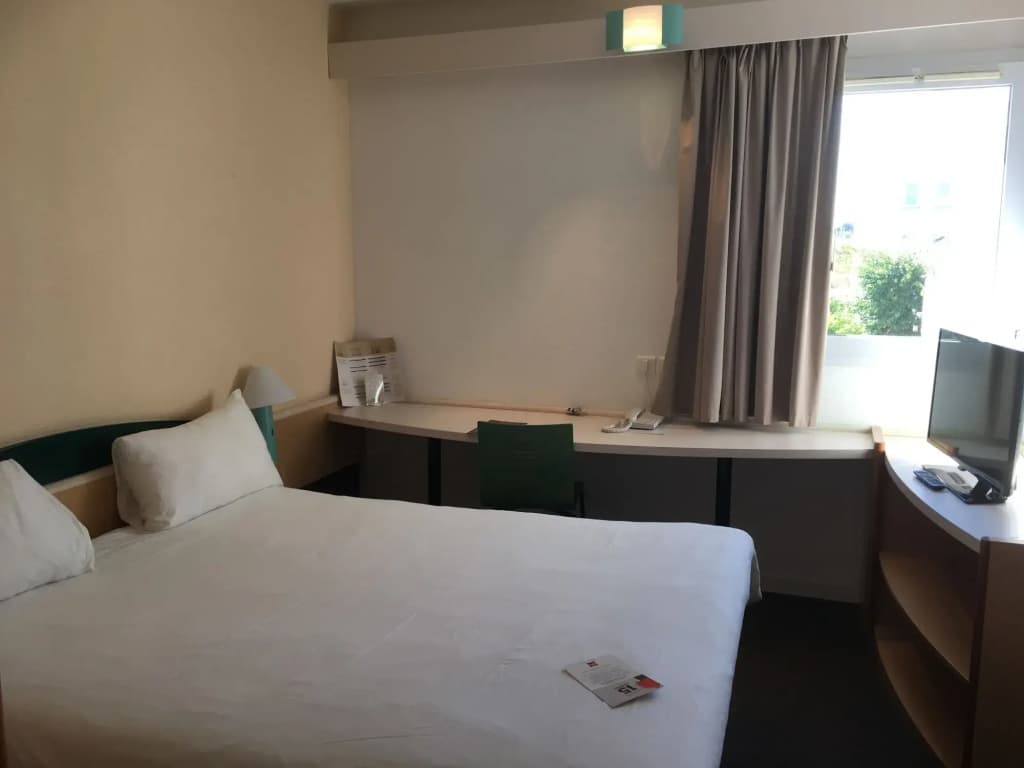 ibis Perpignan Sud Saint Charles - Photo 3