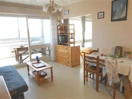 Rental Apartment Dans Residence Au Pied de la Plage - Photo 4