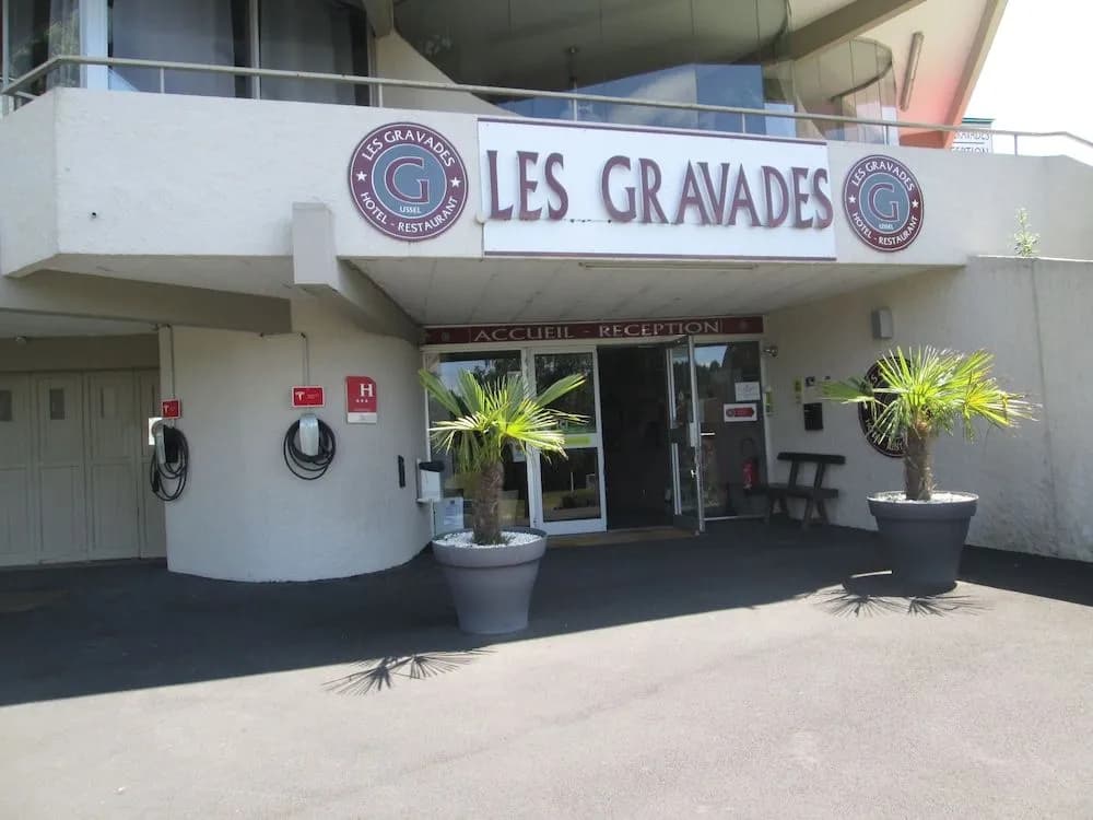 Hotel Les Gravades - Photo 1