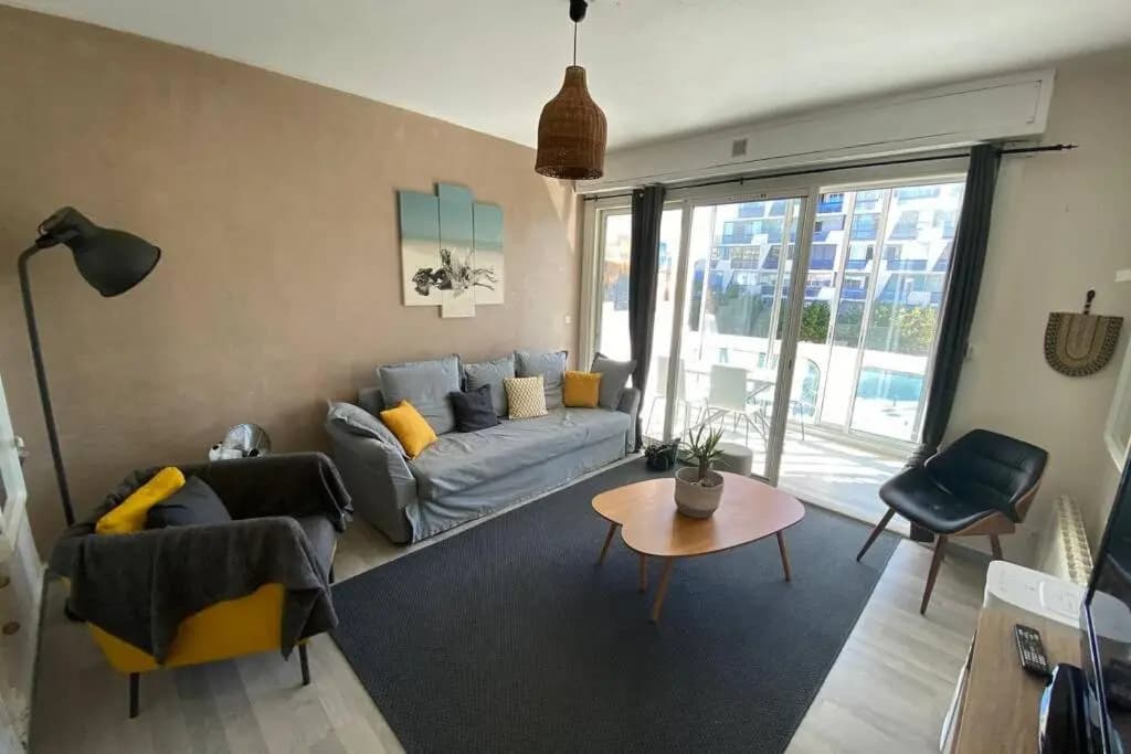 Superbe studio en plein centre ville, à 200m de la plage - Photo 1