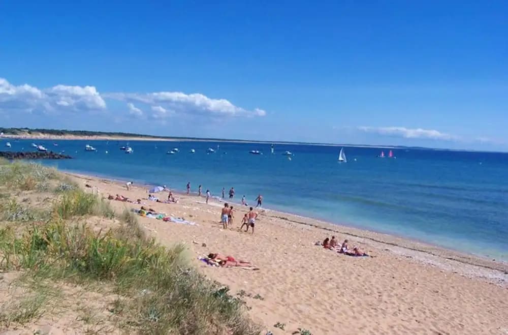 House With 2 Bedrooms in Saint Pierre D'oleron, With Enclosed Garden - - Miniature 6