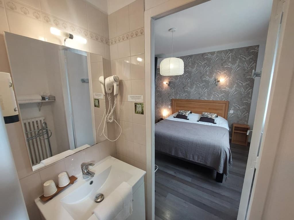 Logis Hôtels - Chez Terrassier - Hôtel et Restaurant - Photo 5